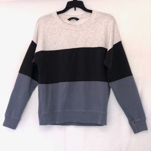 Abercrombie and Finch Sweater